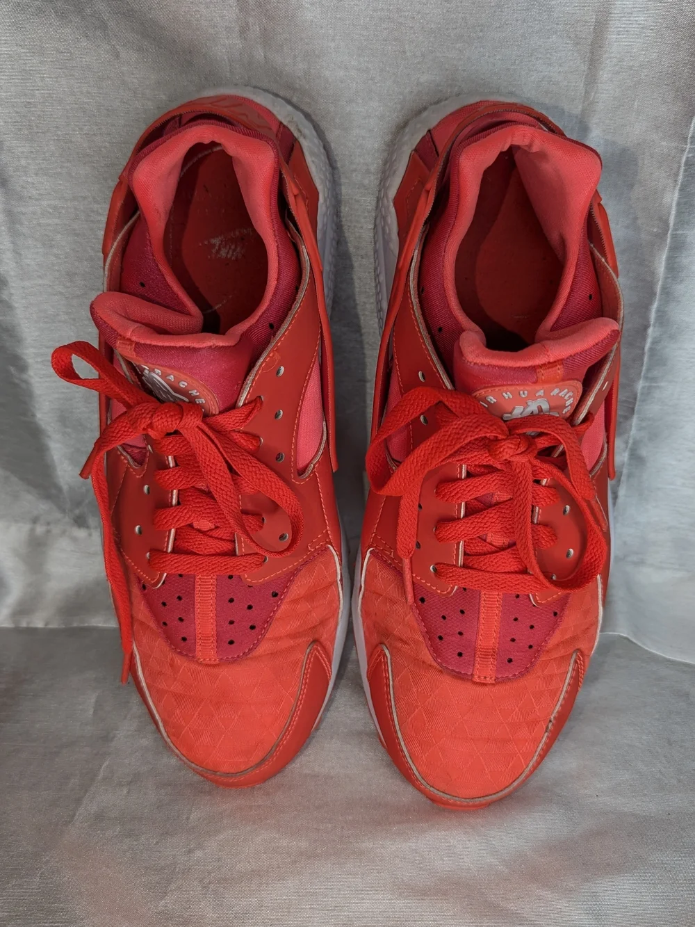 Nike Air Huarache Team Red Size 10 Low Top Lace-Up Sneakers 318429-608